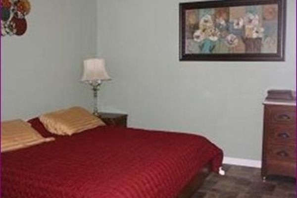 TURN ON INN HOTEL-PECAN GROVE (Fairview)